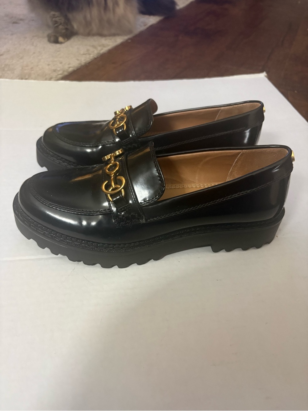 Circus NY by Sam Edelman Women Sz 6.5 Black Patent Loafer with Gold Chain Accent - Picture 6 of 9